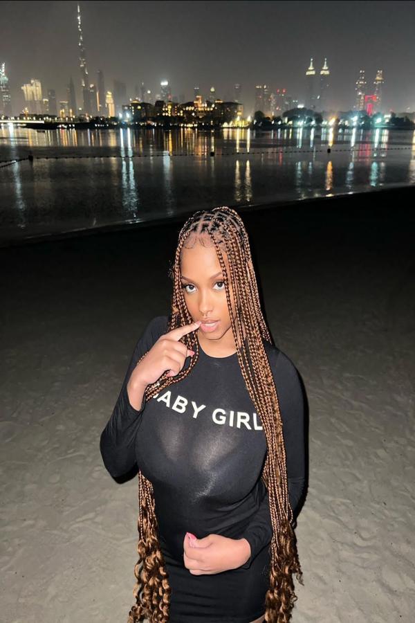 Experience Passion with Paloma Incendiária's Enchanting Presence 2 Mis Fotos