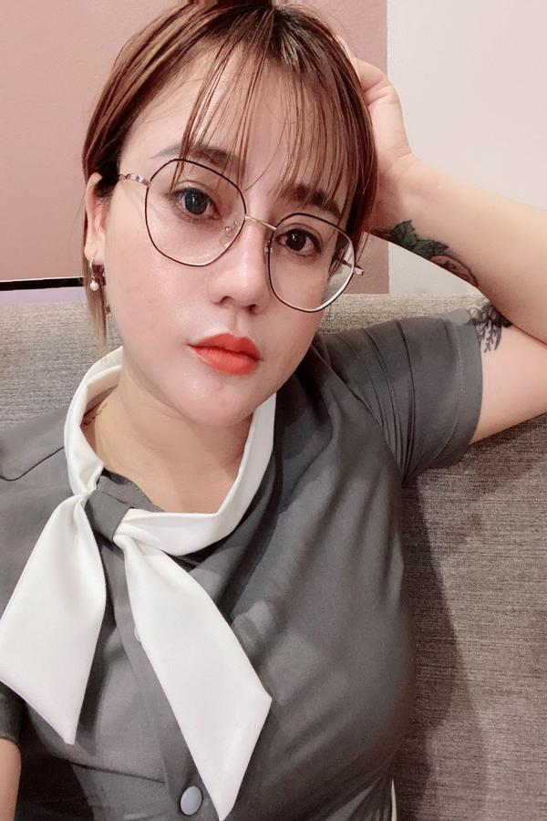 Experience Pure Passion with Ísis Luxúria Tonight