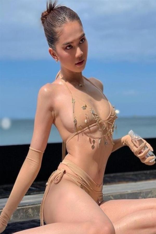 Experience Unforgettable Moments with Lúcia Flamejante by Your Side
