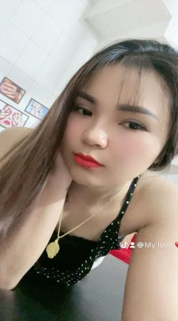 Experience Unforgettable Moments with Helena Escaldante by Your Side