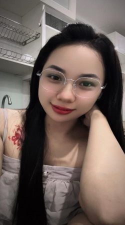 Discover Unforgettable Moments with Fernanda Fascinante's Enchanting Charm